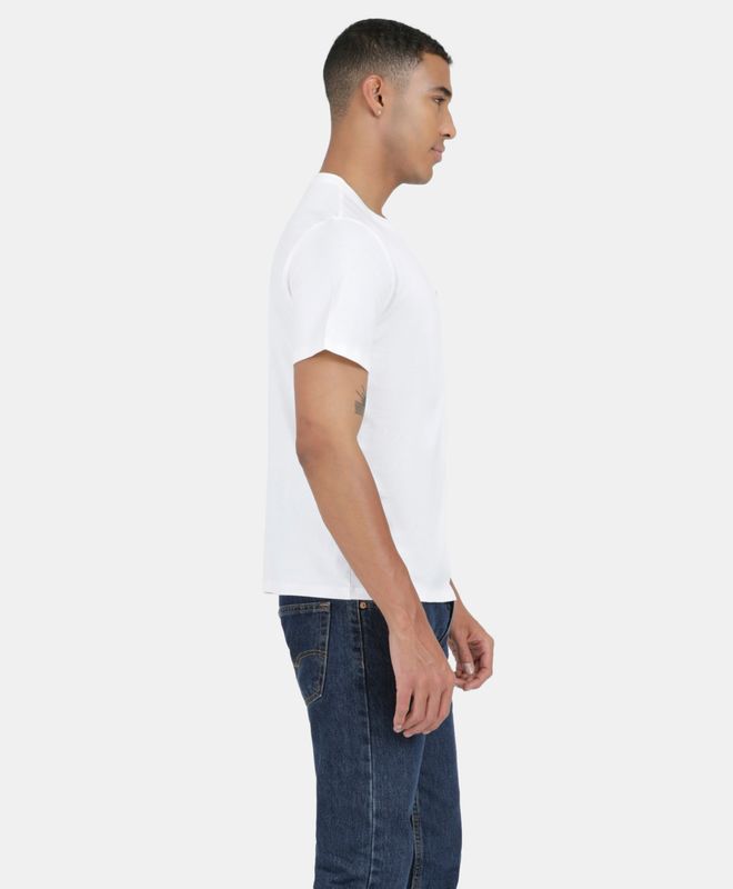 Polera Hombre Levi's Cuello Redondo con mini logotipo Levi´s Batwing en el pecho