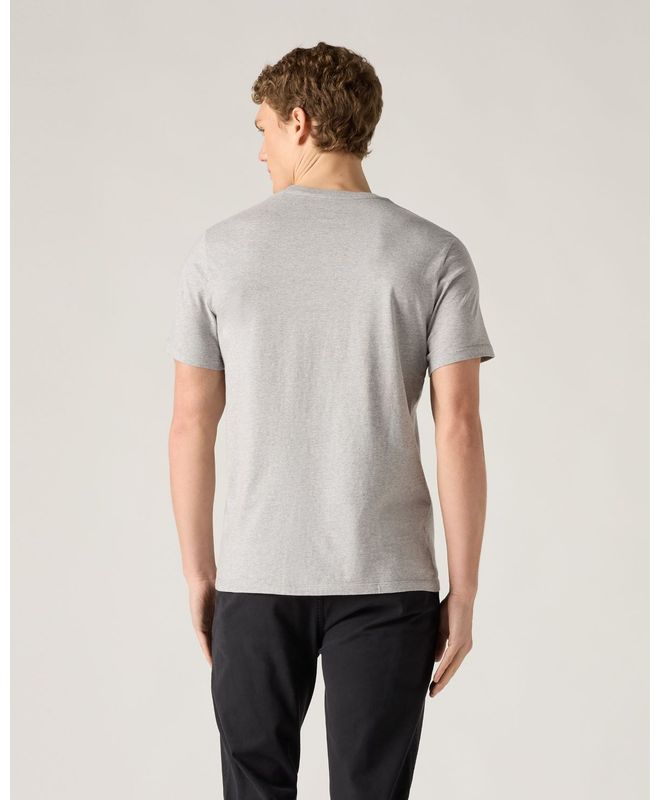 Polera Hombre Levi's Cuello Redondo Lisa con mini logotipo Levi´s Batwing en el pecho
